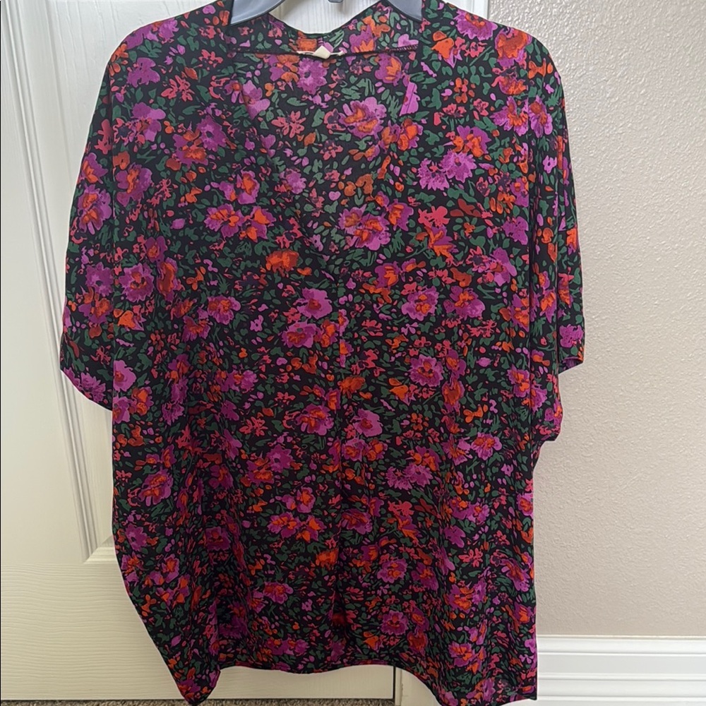 JODIFL Black and Purple Floral Blouse
